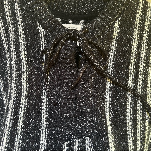 Billabong ~ new ~Black Yeah Bouy Long Sleeve Striped Lace- Up Sweater in Small - Picture 5 of 11
